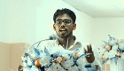 සිරගත මුස්ලිම් ජාතික කවියාට එරෙහිව රහසේ අධිචෝදනා ගොනු කරයි